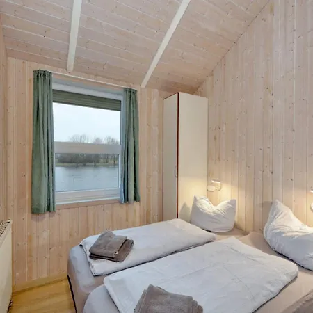 4 Star In Ottendorf Ferienhaus *