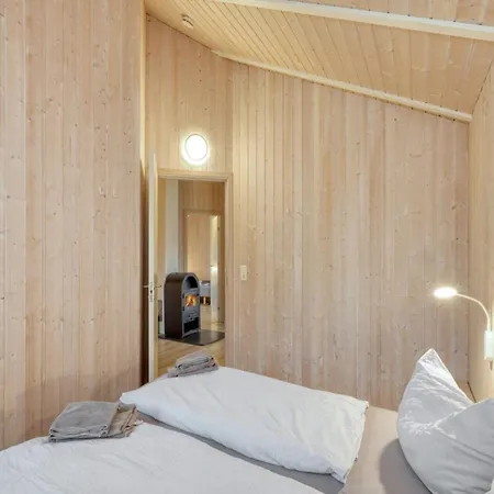 4 Star In Ottendorf Ferienhaus *